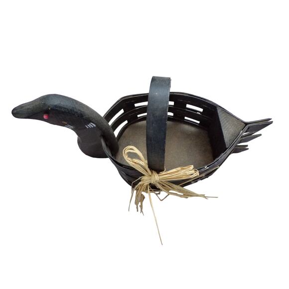 Wooden Duck Basket Hand painted Raffia Trim Cottage Farmhouse Cabin - Picture 2 of 2